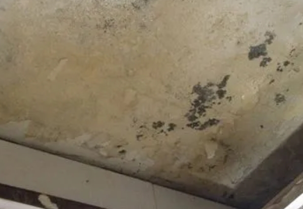 株洲阳台漏水维修公司分享下株洲卫生间渗水维修需要注意哪些问题。